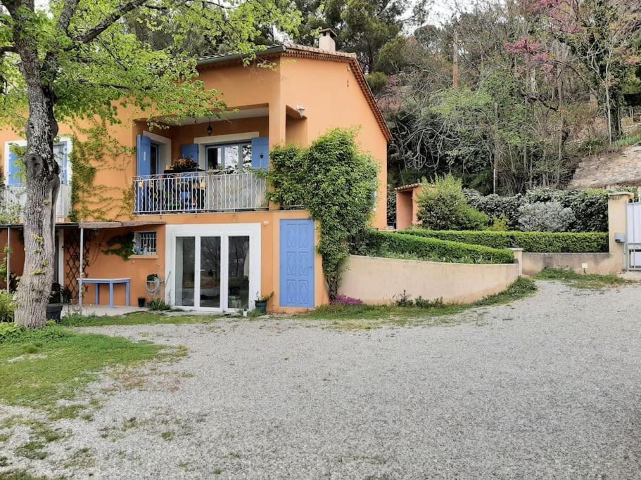 Апартаменти T.Belle Vue Panoramique Au Coeur Du Luberon 40M2 + Pergola . Jardin. P Апт Екстер'єр фото