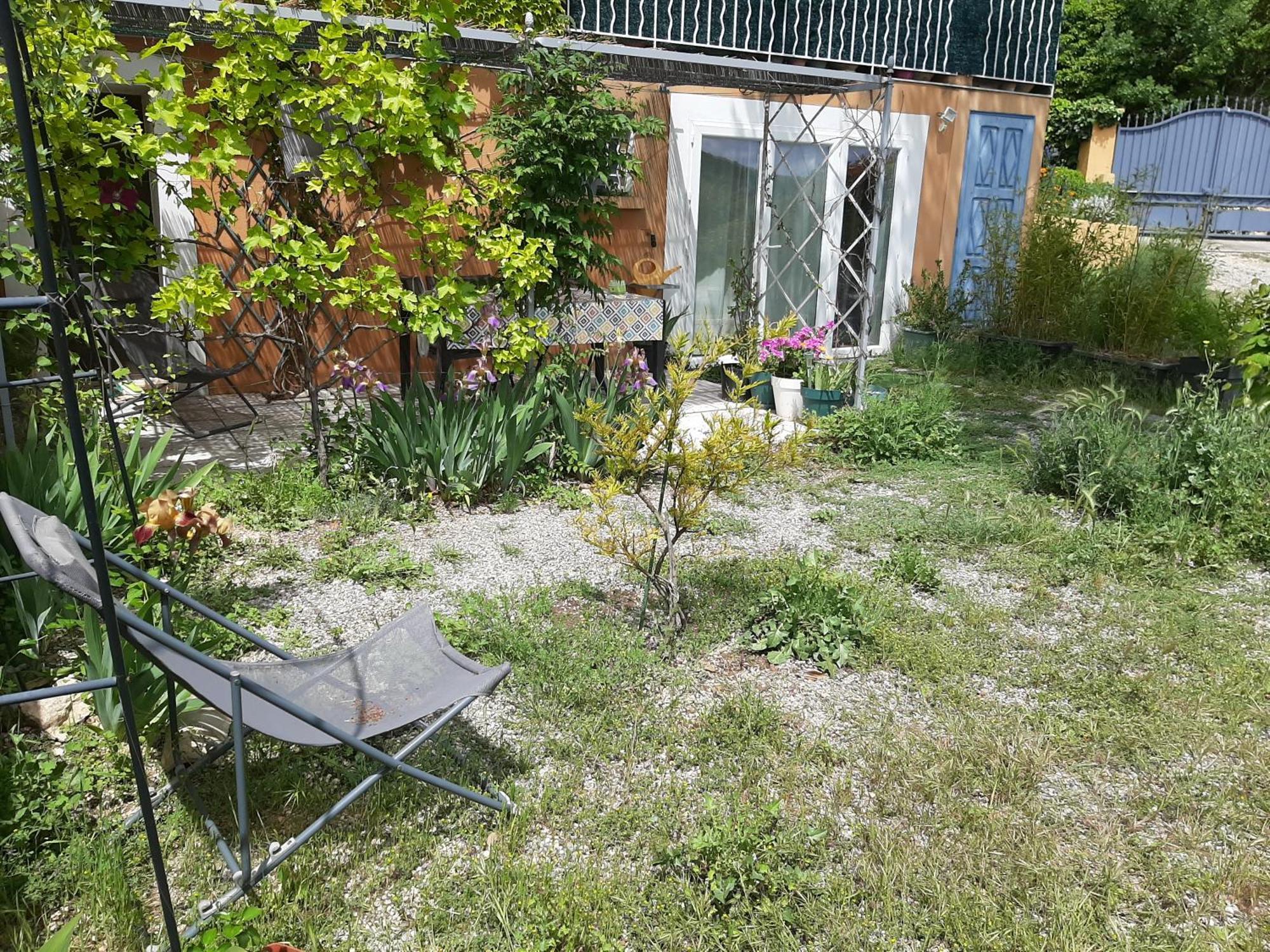 Апартаменти T.Belle Vue Panoramique Au Coeur Du Luberon 40M2 + Pergola . Jardin. P Апт Екстер'єр фото