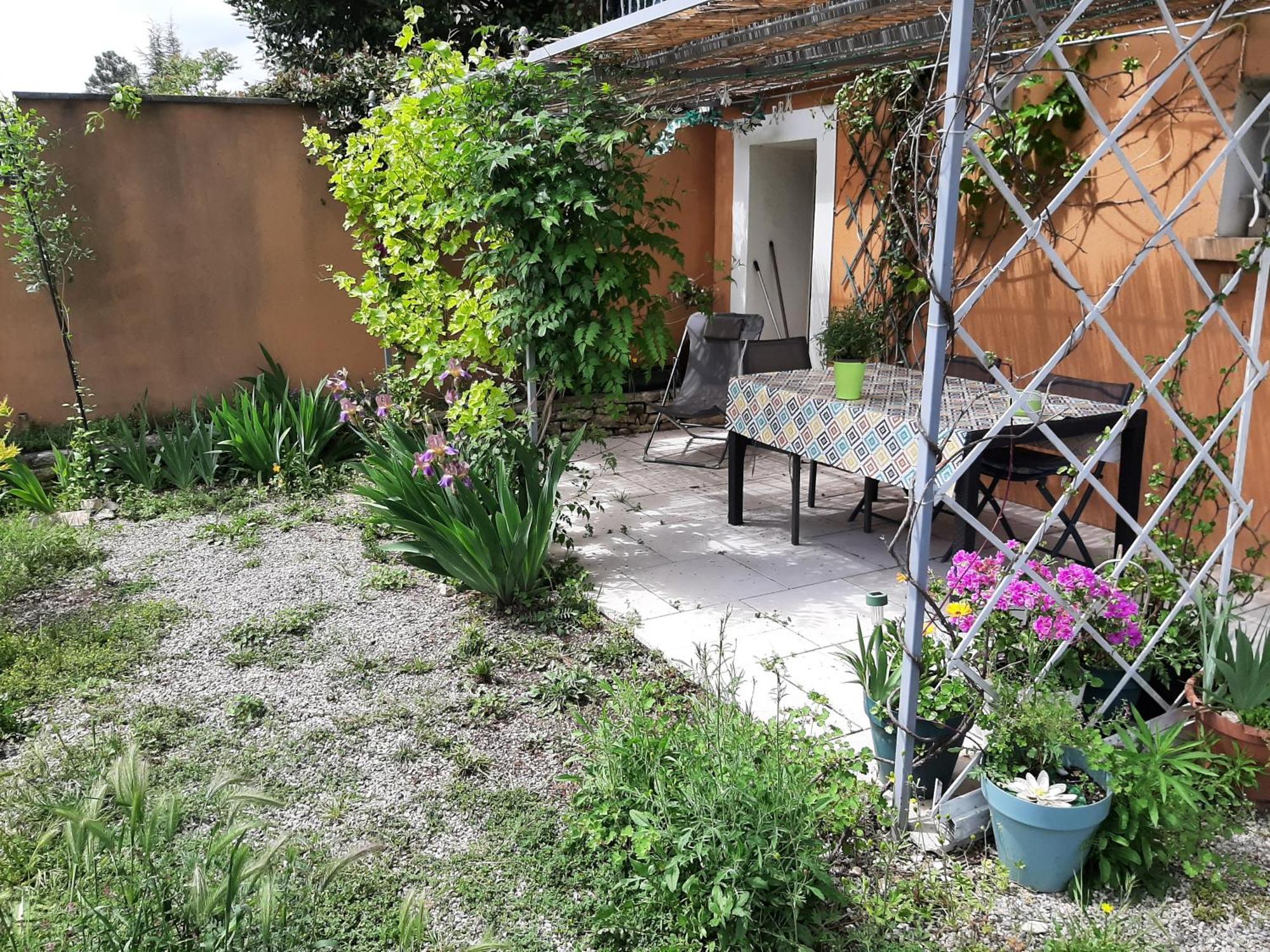 Апартаменти T.Belle Vue Panoramique Au Coeur Du Luberon 40M2 + Pergola . Jardin. P Апт Екстер'єр фото