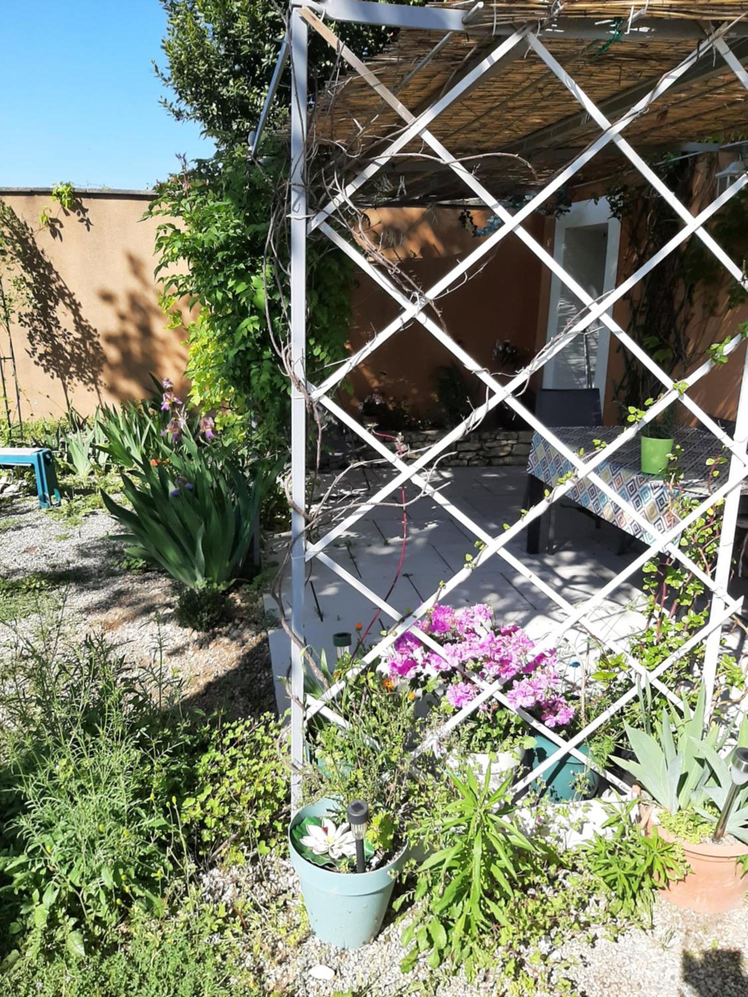 Апартаменти T.Belle Vue Panoramique Au Coeur Du Luberon 40M2 + Pergola . Jardin. P Апт Екстер'єр фото